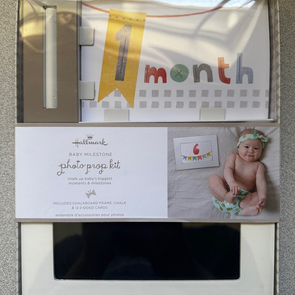 NWOT - Hallmark Milestone Photo Prop Kit